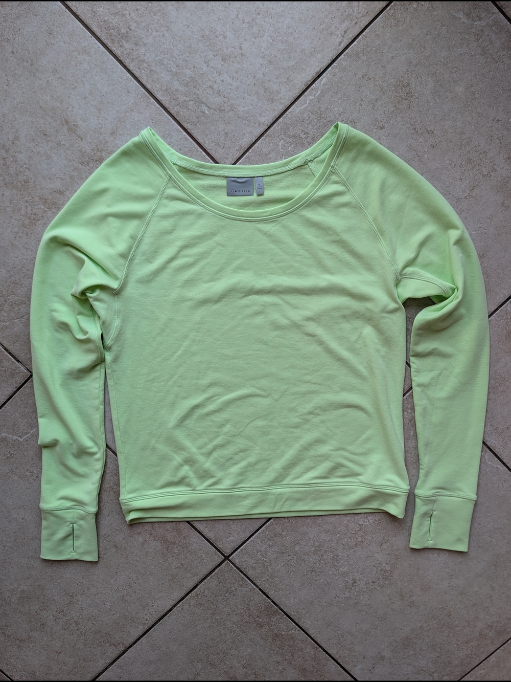 Athleta Neon Lime Green Long Sleeve Pullover Sweatshirt Thumbholes Size M - Picture 2 of 8